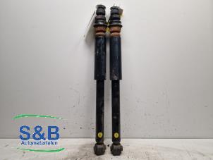 Used Shock absorber kit Kia Picanto (TA) 1.0 12V Price € 50,00 Margin scheme offered by Schaap & Bron