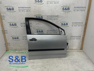 Used Door plate 4-door right front Volkswagen Polo IV (9N1/2/3) 1.2 12V Price € 80,00 Margin scheme offered by Schaap & Bron