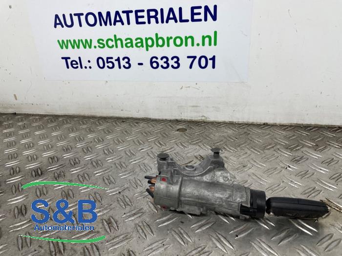 Używane Stacyjka + Kluczyk Audi TT (8N3) 1.8 20V Turbo Cena € 20,00 Procedura marży oferowane przez Schaap & Bron