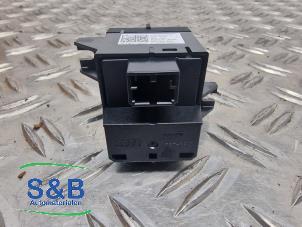Panel obslugi radia z Audi Q2 (GAB/GAG) 1.4 TFSI 16V 150 2018