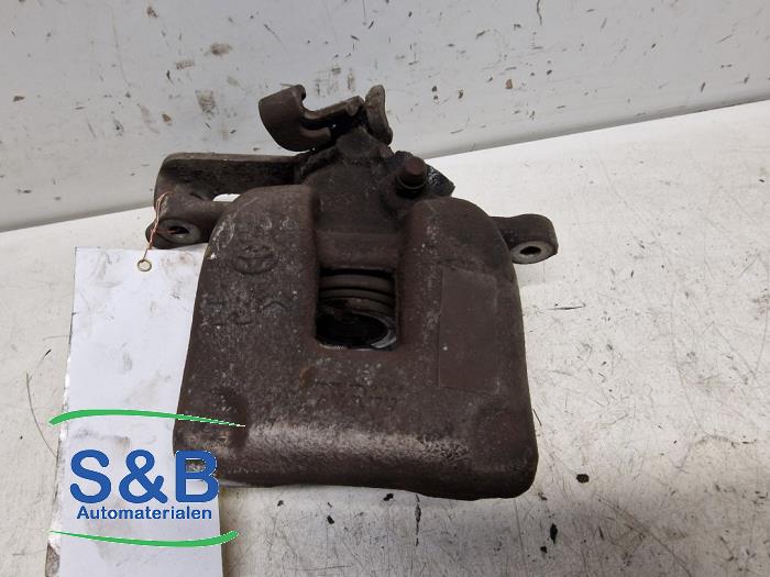 Gebrauchte Bremszange rechts hinten Peugeot Expert (V1/VA/VB/VE/VF/VT/VY) 1.6 Blue HDi 95 16V Preis € 30,00 Margenregelung angeboten von Schaap & Bron