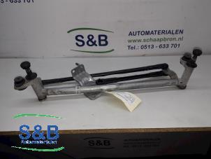 Used Wiper mechanism Skoda Fabia III Combi (NJ5) 1.2 TSI 16V Greentech Price € 25,00 Margin scheme offered by Schaap & Bron