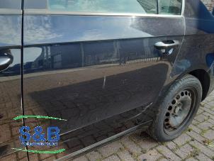Used Rear door 4-door, left Volkswagen Passat (362) 1.6 TDI 16V Bluemotion Price € 150,00 Margin scheme offered by Schaap & Bron