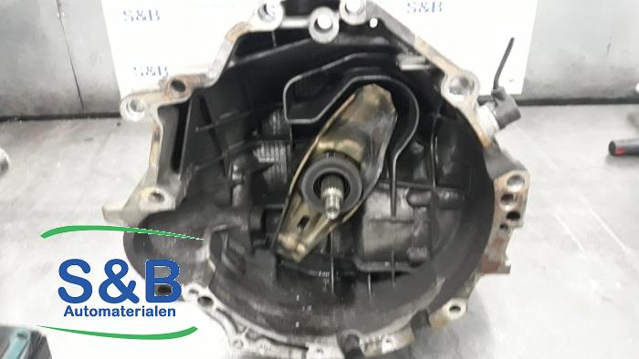 Gebrauchte Getriebe Volkswagen Passat 4Motion (3B3) 2.8 V6 30V Preis € 650,00 Margenregelung angeboten von Schaap & Bron