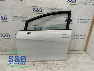 Używane Drzwi lewe przednie wersja 4-drzwiowa Seat Leon (1P1) 1.4 TSI 16V Cena € 75,00 Procedura marży oferowane przez Schaap & Bron