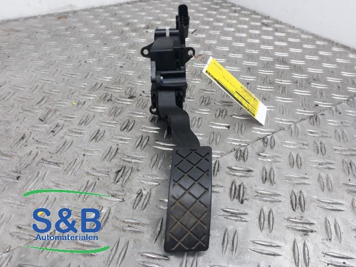 GM Genuine Parts Accelerator Pedal Assembly With Position Sensor (Part #20784691)