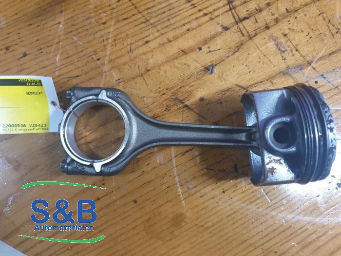 Usados Pistón Audi Q2 (GAB/GAG) 1.4 TFSI 16V Precio € 50,00 Norma de margen ofrecido por Schaap & Bron