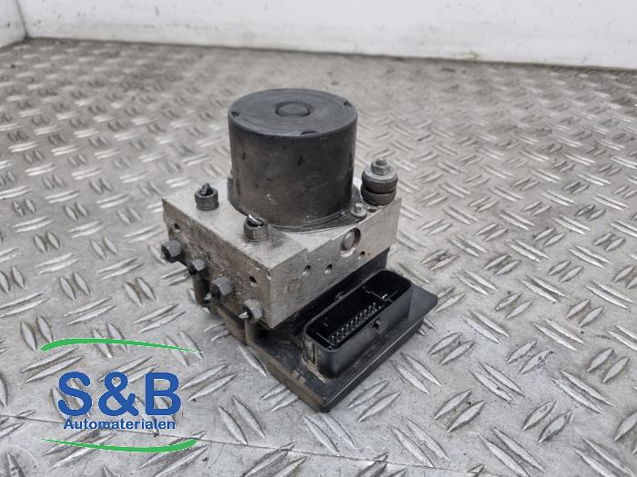 Usagé Pompe ABS Audi A1 (8X1/8XK) 1.6 TDI 16V Prix € 49,99 Règlement à la marge proposé par Schaap & Bron