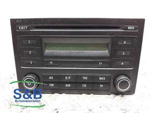 Gebrauchte Radio CD Spieler Volkswagen Polo IV (9N1/2/3) 1.2 Preis € 150,00 Margenregelung angeboten von Schaap & Bron