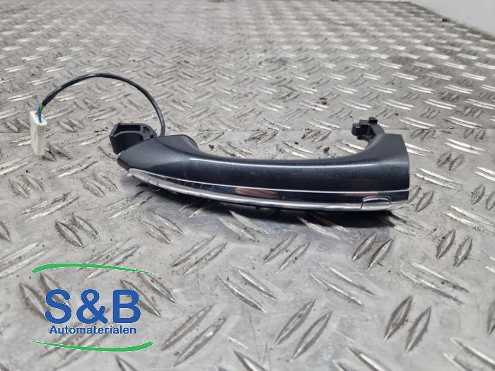 Gebrauchte Handgriff Opel Ampera-e Ampera-e Preis € 60,00 Margenregelung angeboten von Schaap & Bron