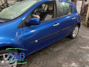 Used Wing mirror, left Renault Clio III (BR/CR) 1.4 16V Price € 30,00 Margin scheme offered by Schaap & Bron