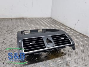Used Dashboard vent Volkswagen Touran (1T3) 1.2 TSI Price € 35,00 Margin scheme offered by Schaap & Bron