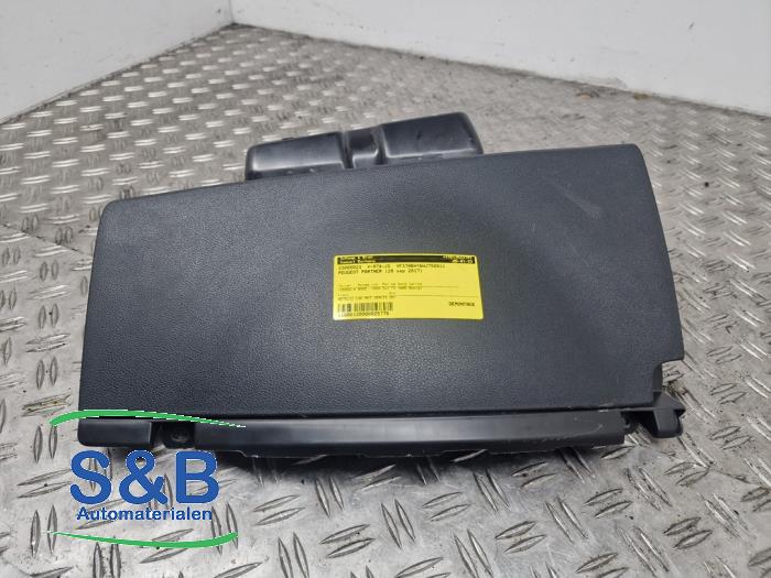 Begagnade Handskfack Peugeot Partner (GC/GF/GG/GJ/GK) 1.6 BlueHDi 100 Pris € 40,00 Marginaltabell erbjuds av Schaap & Bron