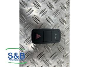 Gebrauchte Panikbeleuchtung Schalter Audi A1 (8X1/8XK) 1.6 TDI 16V Preis € 25,00 Margenregelung angeboten von Schaap & Bron