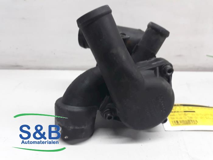 Thermostat housing Volkswagen Golf 021121117B AGZ