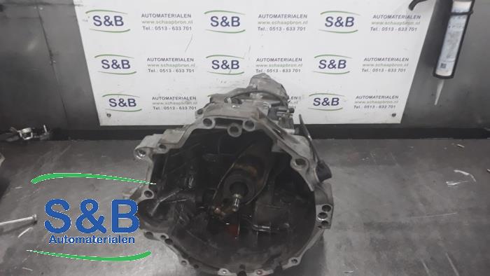 Usagé Boîte de vitesse Audi A4 Avant (B6) 2.4 V6 30V Prix € 200,00 Règlement à la marge proposé par Schaap & Bron