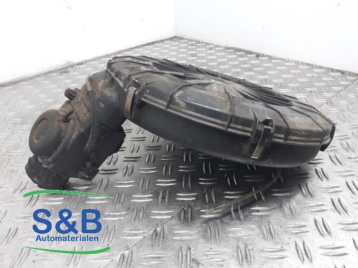 Begagnade Luftfilterhus Audi 80 (B3) 1.8 Pris € 40,00 Marginaltabell erbjuds av Schaap & Bron