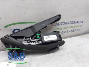 Used Accelerator pedal Volkswagen Caddy IV 2.0 TDI 75 Price € 50,00 Margin scheme offered by Schaap & Bron