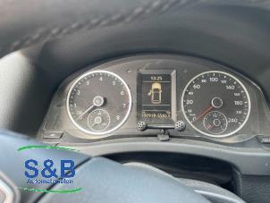 Used Instrument panel Volkswagen Tiguan (5N1/2) 1.4 TSI 16V Price € 89,00 Margin scheme offered by Schaap & Bron