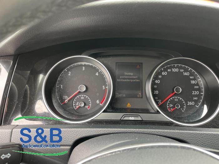 Begagnade Instrumentpanel Volkswagen Golf VII (AUA) 1.6 TDI BlueMotion 16V Pris € 140,00 Marginaltabell erbjuds av Schaap & Bron