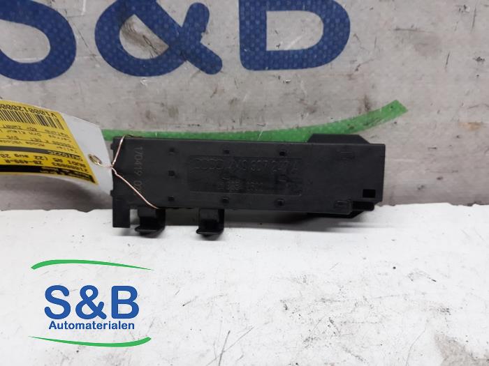 Używane Keyless Entry-Antena Audi A5 Sportback (F5A/F5F) 2.0 TDI 16V Cena € 25,00 Procedura marży oferowane przez Schaap & Bron