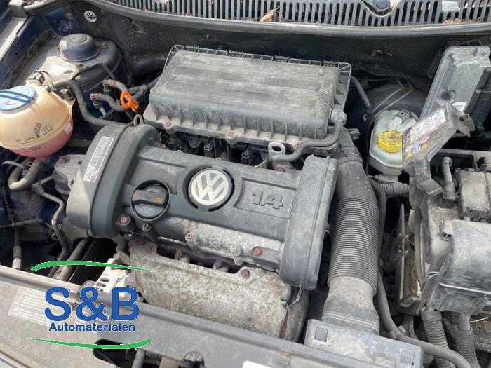 Moteur Volkswagen Polo IV 1.4 16V - 036100098PX BUD