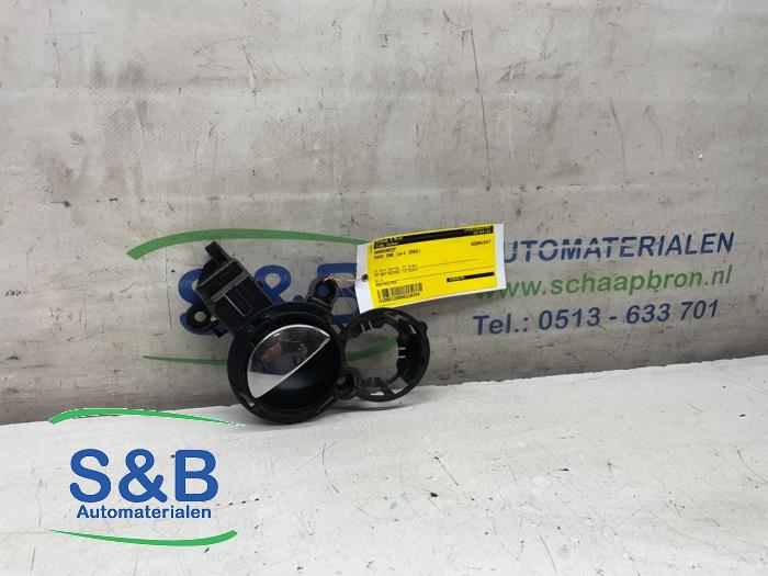 Używane Uchwyt reczny BMW Mini (R50/53) 1.6 16V Cooper Cena € 15,00 Procedura marży oferowane przez Schaap & Bron