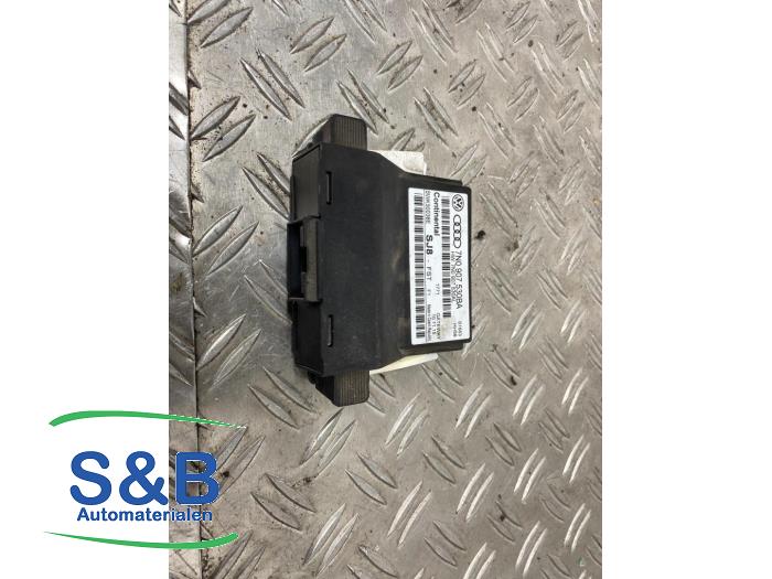Używane Modul gateway Volkswagen Caddy IV 2.0 TDI 75 Cena € 69,00 Procedura marży oferowane przez Schaap & Bron