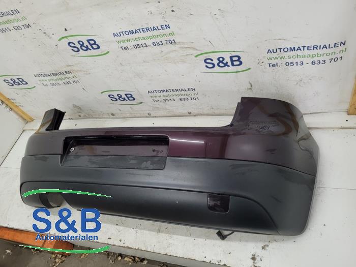Parachoques trasero de un Volkswagen Golf V (1K1) 2.0 GTI 16V 2005