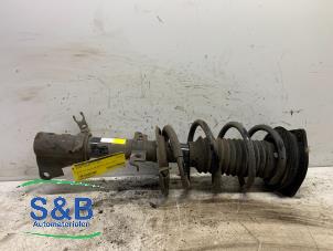 Used Front shock absorber, right Renault Kangoo Express (FW) 1.5 dCi 75 FAP Price € 50,00 Margin scheme offered by Schaap & Bron