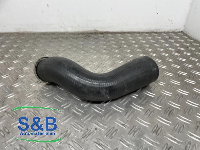 Usados Manguera intercooler Volkswagen Multivan T5 (7E/7HC/7HF/7HM) 2.0 BiTDI DRF Precio € 25,00 Norma de margen ofrecido por Schaap & Bron