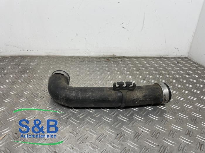 Gebrauchte Intercooler Schlauch Volkswagen Caddy Combi III (2KB,2KJ) 1.9 TDI Preis € 20,00 Margenregelung angeboten von Schaap & Bron