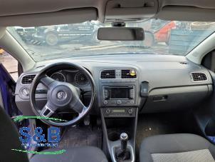 Usados Panel Climatronic Volkswagen Polo V (6R) 1.2 TDI 12V BlueMotion Precio € 45,00 Norma de margen ofrecido por Schaap & Bron