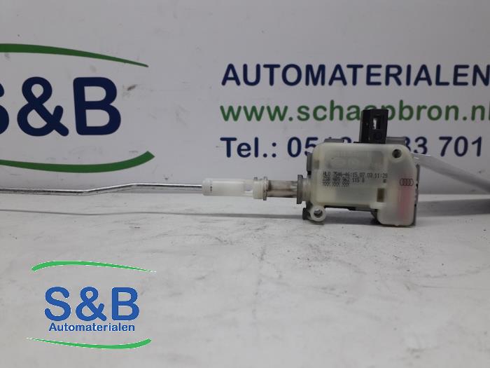 Gebrauchte Heckklappe Motor Audi A3 (8P1) 2.0 16V FSI Preis € 20,00 Margenregelung angeboten von Schaap & Bron