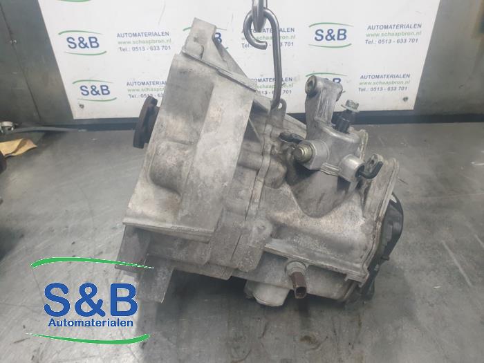 Gearbox from a Audi A2 (8Z0) 1.4 16V 2002
