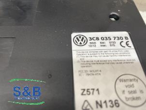 Używane Interfejs telefoniczny Volkswagen Golf VI (5K1) 2.0 TSI R 16V 4Motion Cena € 180,00 Procedura marży oferowane przez Schaap & Bron