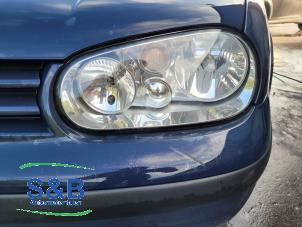 Used Headlight, left Volkswagen Golf IV Variant (1J5) 1.9 TDI 110 Price € 35,00 Margin scheme offered by Schaap & Bron
