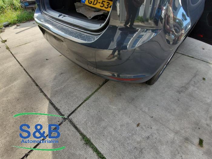 Zderzak tylny z Volkswagen Golf VII (AUA) 1.6 TDI BlueMotion 16V 2015