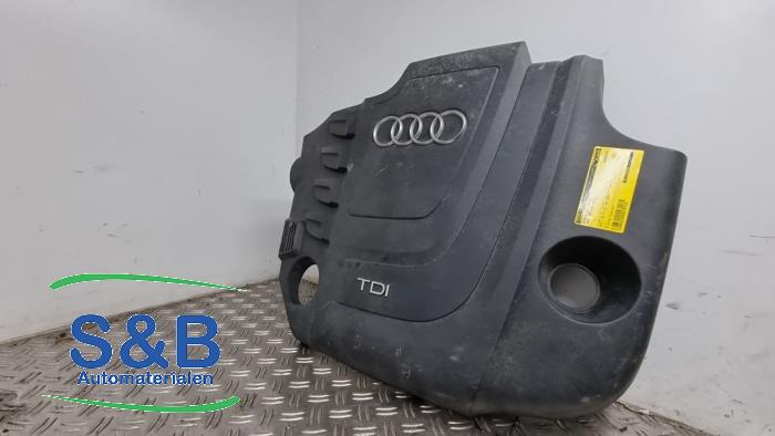 Engine cover from a Audi A6 (C6) 2.0 TDI 16V 2010
