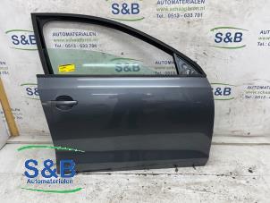 Used Front door 4-door, right Volkswagen Jetta IV (162/16A) 1.2 TSI Price € 350,00 Margin scheme offered by Schaap & Bron