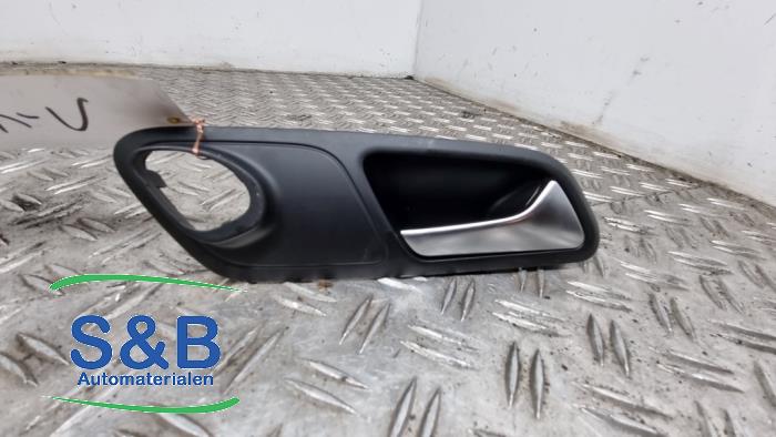 Begagnade Handtag Volkswagen Passat CC (357) 1.8 TSI 16V Pris € 20,00 Marginaltabell erbjuds av Schaap & Bron