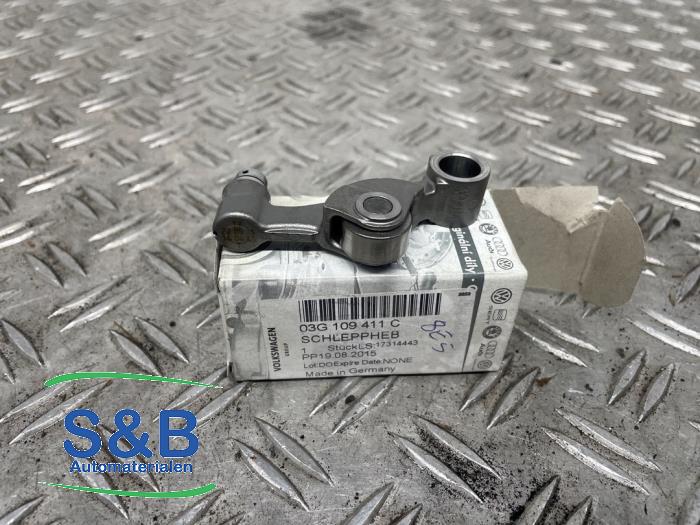Neuf Culbuteur Volkswagen Golf V (1K1) 2.0 TDI 16V Prix € 52,03 Prix TTC proposé par Schaap & Bron