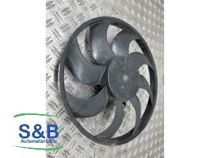 Used Cooling fans Ford C-Max (DM2) 1.8 16V Price € 15,00 Margin scheme offered by Schaap & Bron
