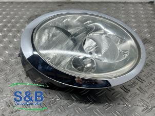 Used Headlight, right BMW Mini One/Cooper (R50) 1.6 16V Cooper Price € 65,00 Margin scheme offered by Schaap & Bron