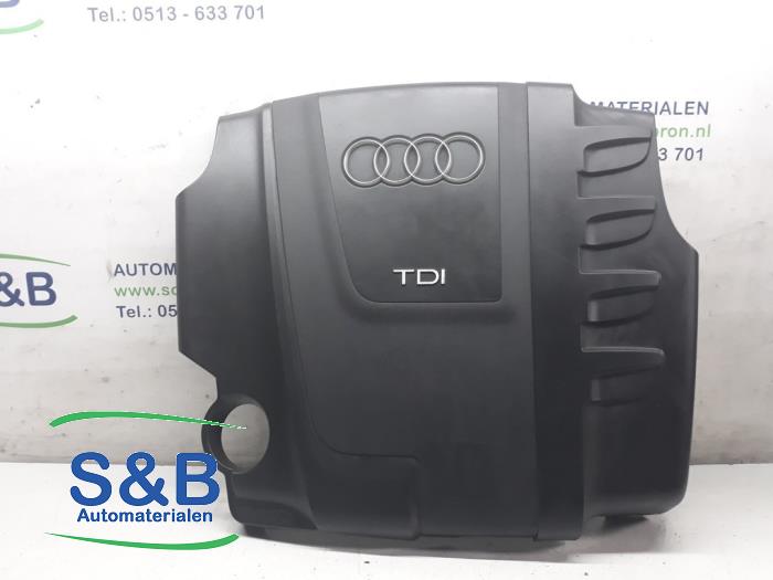 Engine cover from a Audi Q5 (8RB)  2016