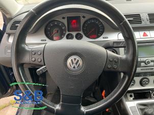 Usagé Volant Volkswagen Passat Variant (3C5) 1.8 TSI 16V Prix € 75,00 Règlement à la marge proposé par Schaap & Bron