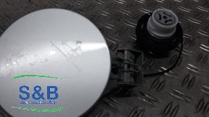 Used Tank cap cover Opel Karl 1.0 12V Price € 15,00 Margin scheme offered by Schaap & Bron