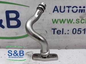 Usados Tubo de presión de aceite Volkswagen Polo V (6R) 1.2 TDI 12V BlueMotion Precio € 20,00 Norma de margen ofrecido por Schaap & Bron