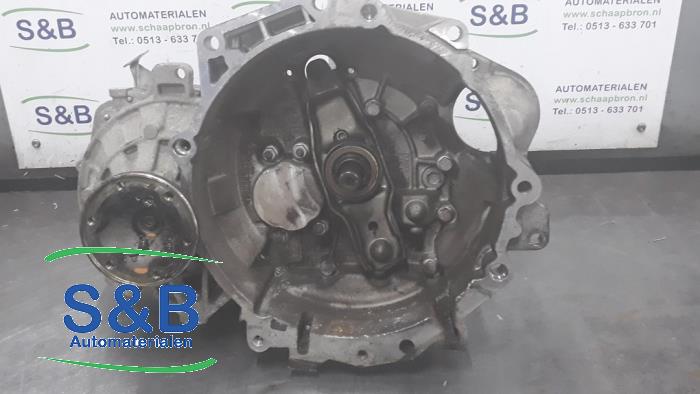 Caja de cambios de un Volkswagen Scirocco (137/13AD) 1.4 TSI 160 16V 2011