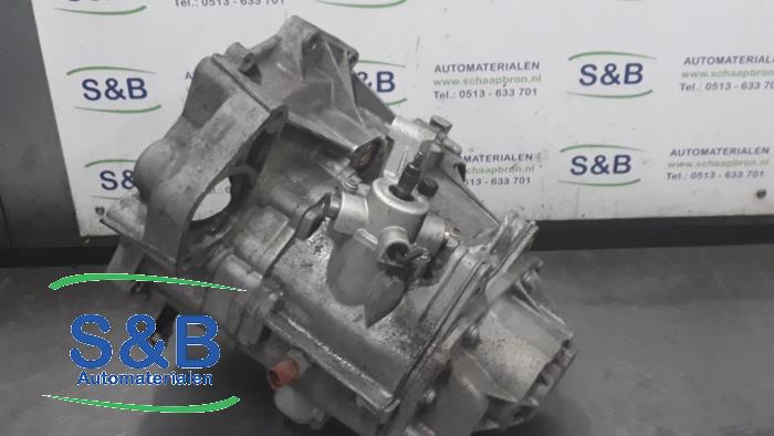 Gearbox from a Volkswagen Polo V (6R) 1.2 TSI 2011